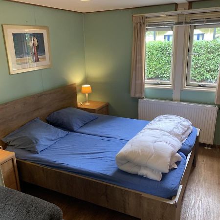 Вилла Sfeervolle Chalet Met Terras, H14 De Veldkamp, Epe, Voor 4 Personen Экстерьер фото